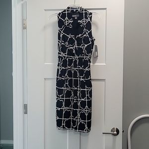 Black tie back sleeveless dress